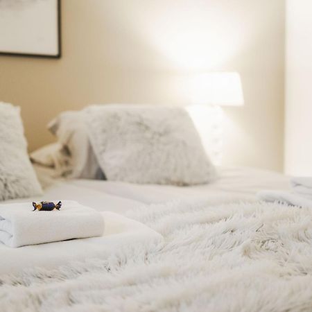 Cozy City Apartment With Sauna โรวานิเอมิ ภายนอก รูปภาพ
