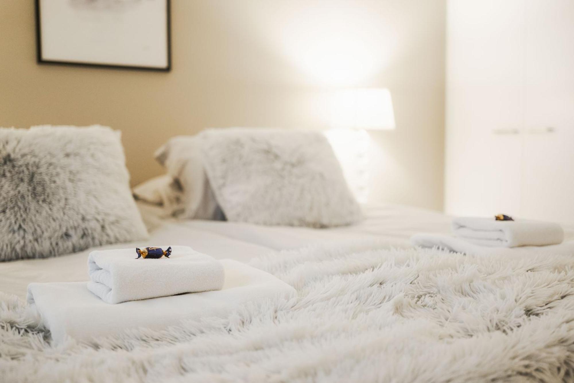 Cozy City Apartment With Sauna โรวานิเอมิ ภายนอก รูปภาพ