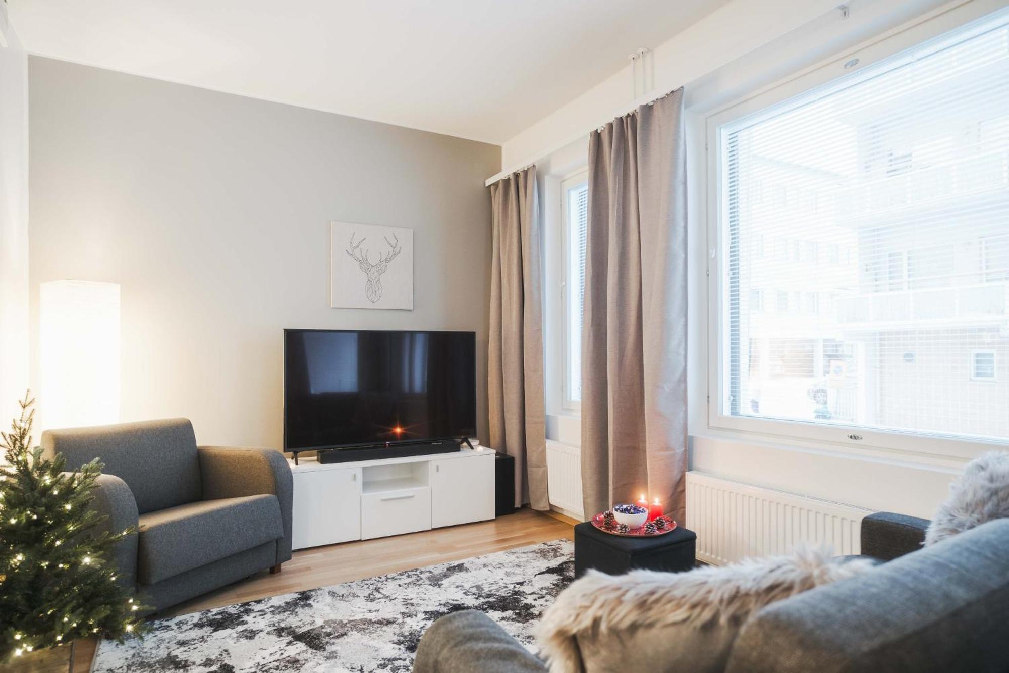 Cozy City Apartment With Sauna โรวานิเอมิ ภายนอก รูปภาพ