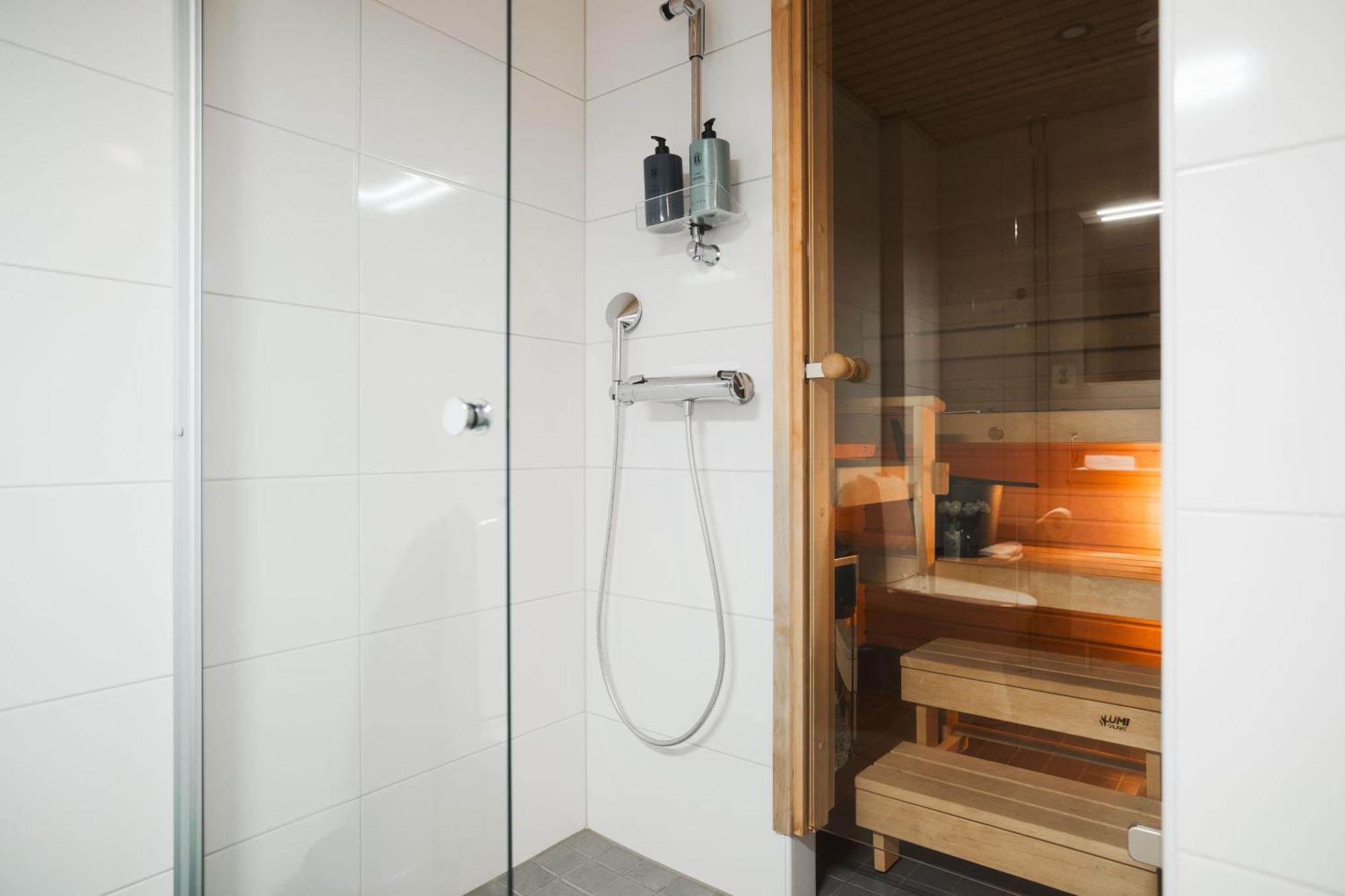 Cozy City Apartment With Sauna โรวานิเอมิ ภายนอก รูปภาพ