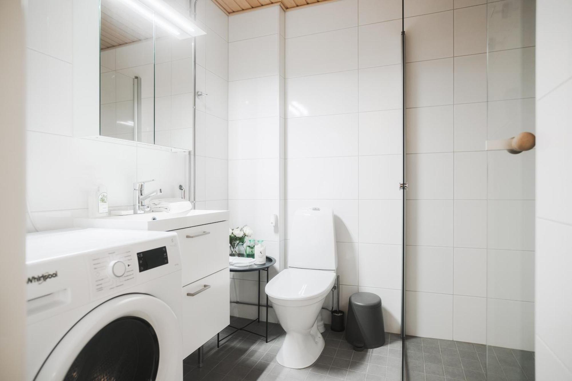 Cozy City Apartment With Sauna โรวานิเอมิ ภายนอก รูปภาพ