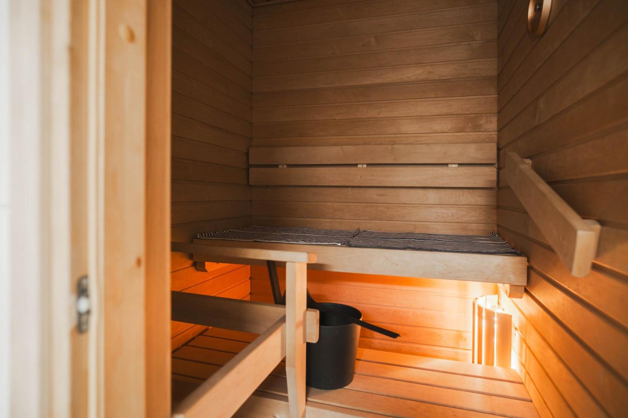 Cozy City Apartment With Sauna โรวานิเอมิ ภายนอก รูปภาพ